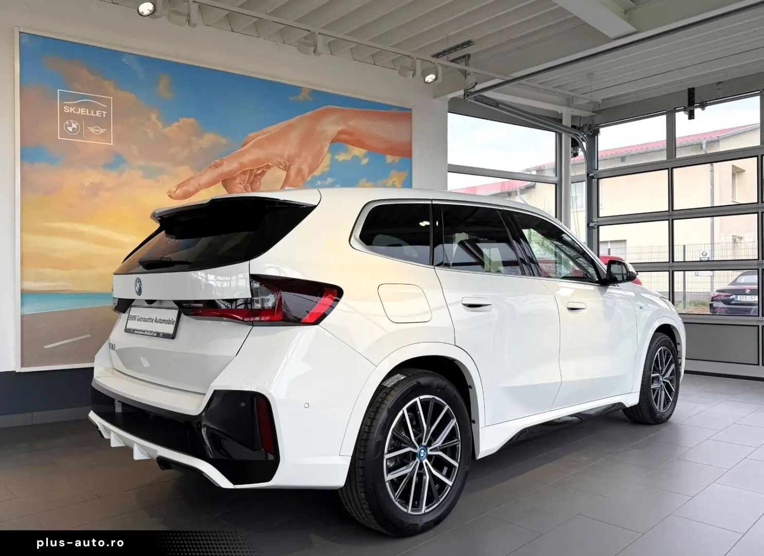 BMW iX1 xDrive30 M SPORT ACC PANO