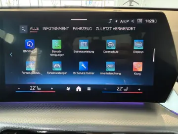 BMW iX1 xDrive30 M SPORT ACC PANO