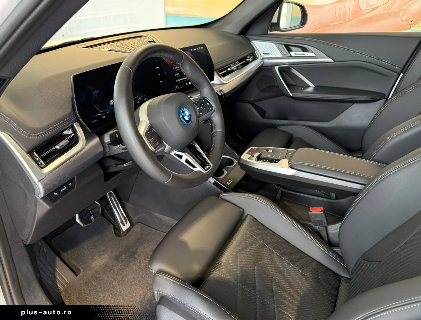 BMW iX1 xDrive30 M SPORT ACC PANO