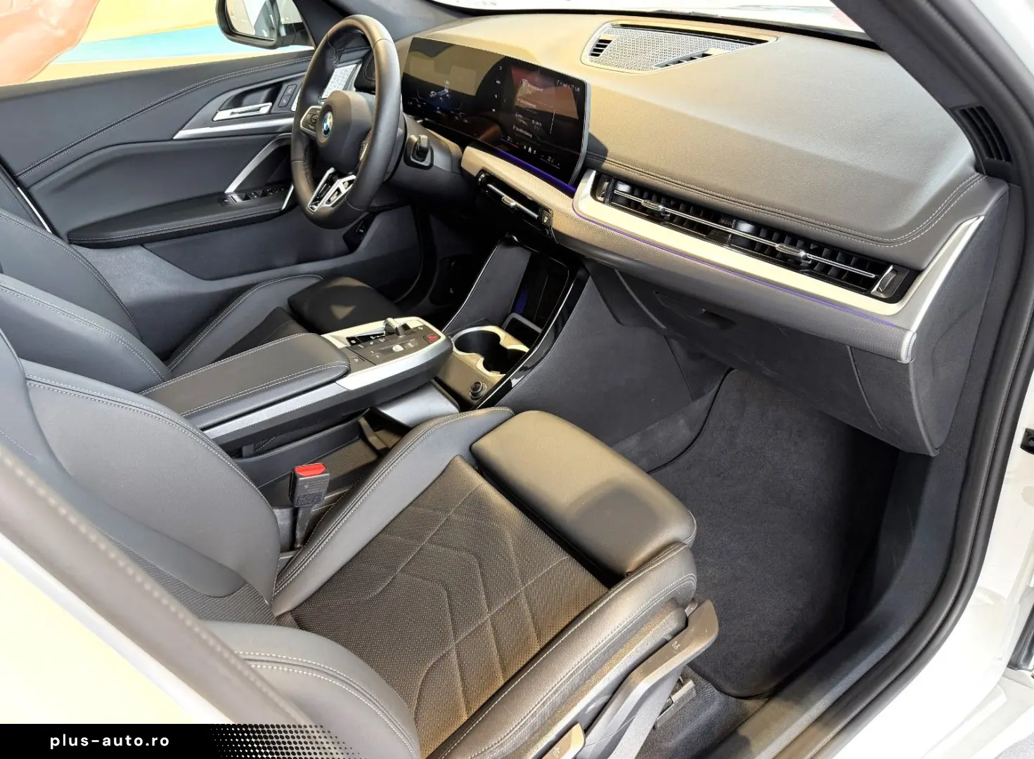 BMW iX1 xDrive30 M SPORT ACC PANO