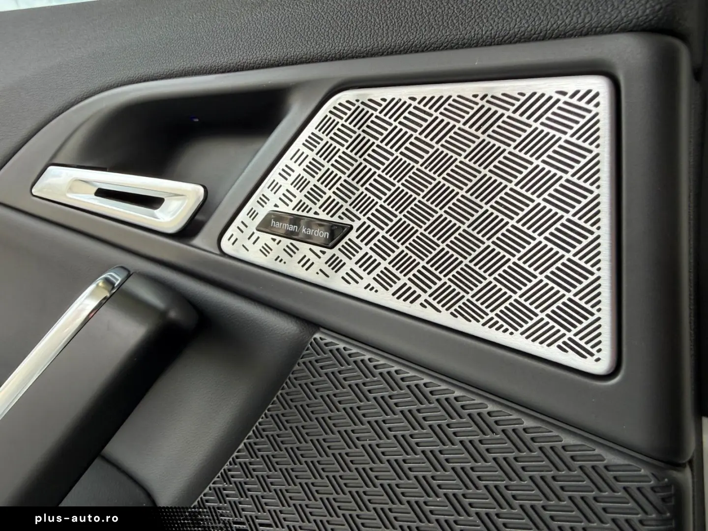 BMW iX1 xDrive30 M SPORT ACC PANO