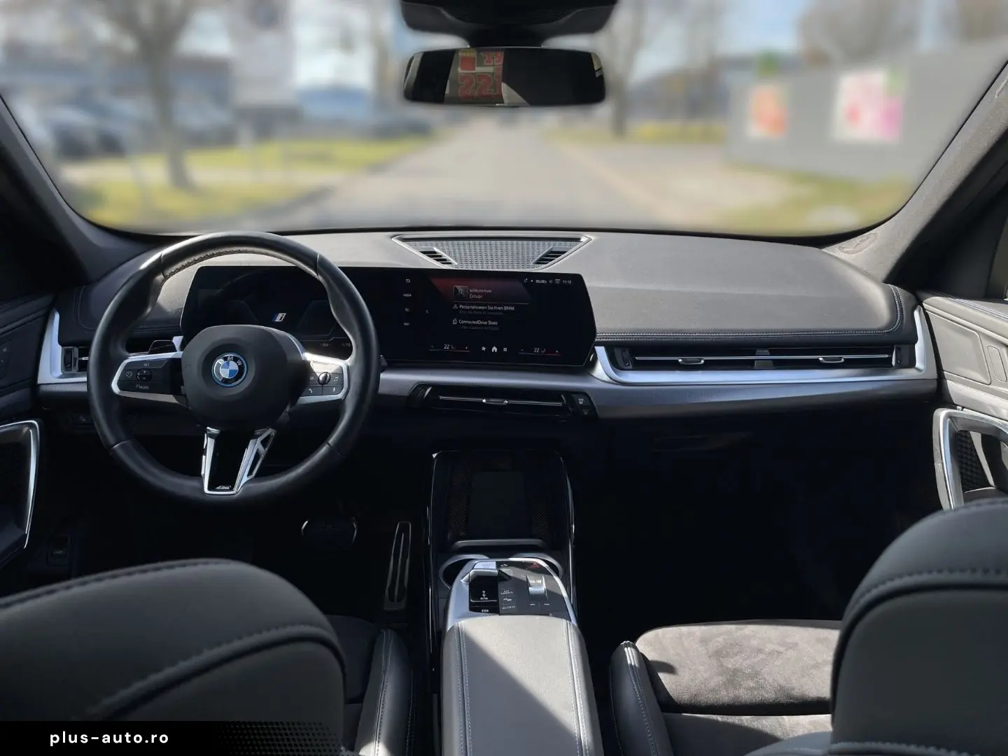 BMW iX1 xDrive30 M Sport Panorama