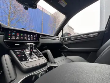 PORSCHE Cayenne S Carbon · Sport Design · Einmalig