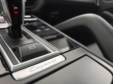 PORSCHE Cayenne S Carbon · Sport Design · Einmalig