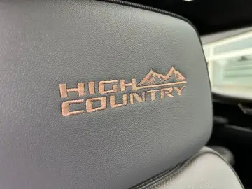 CHEVROLET Silverado High Country 3.0 Duramax 22  LED