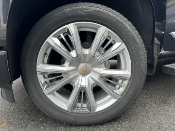 CHEVROLET Silverado High Country 3.0 Duramax 22  LED