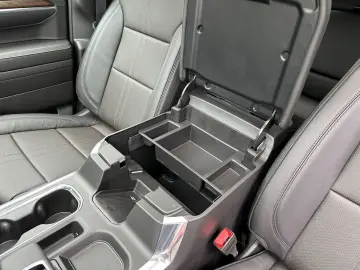 CHEVROLET Silverado High Country 3.0 Duramax 22  LED