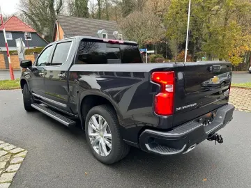CHEVROLET Silverado High Country 3.0 Duramax 22  LED