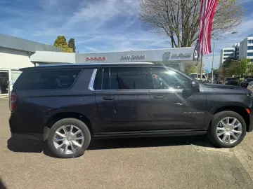 CHEVROLET Suburban High Country 6.2 V8 4x4   LPG