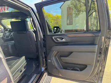 CHEVROLET Suburban High Country 6.2 V8 4x4   LPG