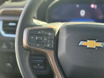 CHEVROLET Suburban High Country 6.2 V8 4x4   LPG