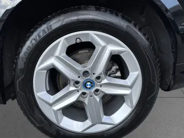 BMW iX2 eDrive20 M Sport
