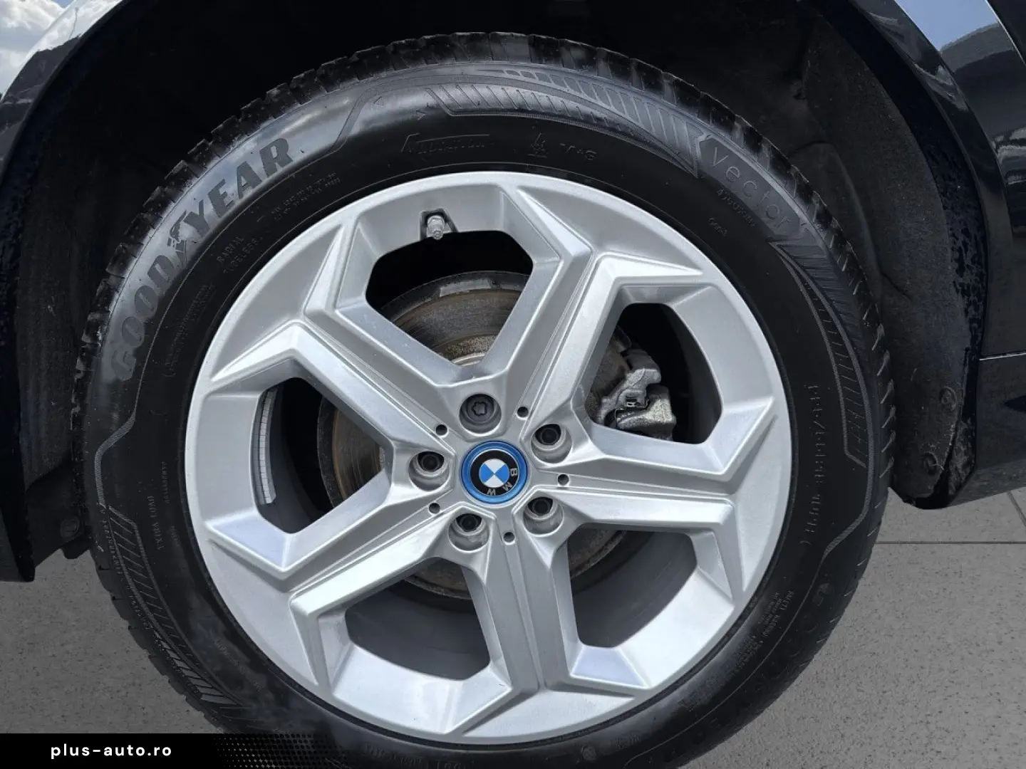 BMW iX2 eDrive20 M Sport