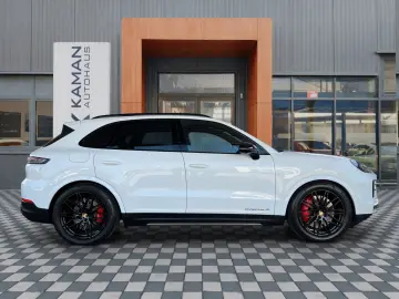 PORSCHE Cayenne S V8 Off-Road P. · Standhz · NP157.400€