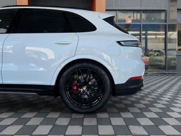 PORSCHE Cayenne S V8 Off-Road P. · Standhz · NP157.400€