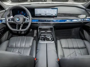BMW 740d xDrive M Sport TV HUD PANO ACC 360 KAM RFK
