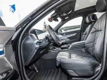 BMW 740d xDrive M Sport TV HUD PANO ACC 360 KAM RFK