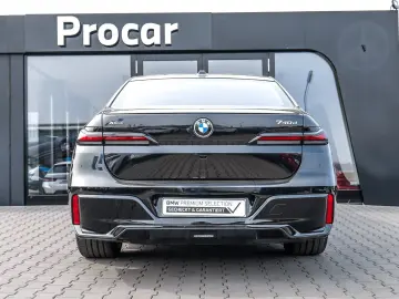 BMW 740d xDrive M Sport TV HUD PANO ACC 360 KAM RFK