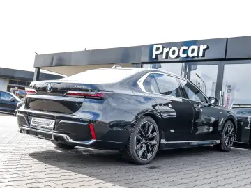 BMW 740d xDrive M Sport TV PANO ACC 360 KAM RFK NAVI