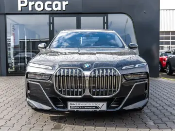 BMW 740d xDrive M Sport TV PANO ACC 360 KAM RFK NAVI