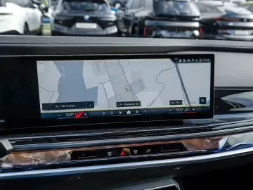 BMW 740d xDrive M Sport TV PANO ACC 360 KAM RFK NAVI