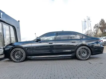 BMW 740d xDrive M Sport HUD PANO ACC 360 KAM RFK TV