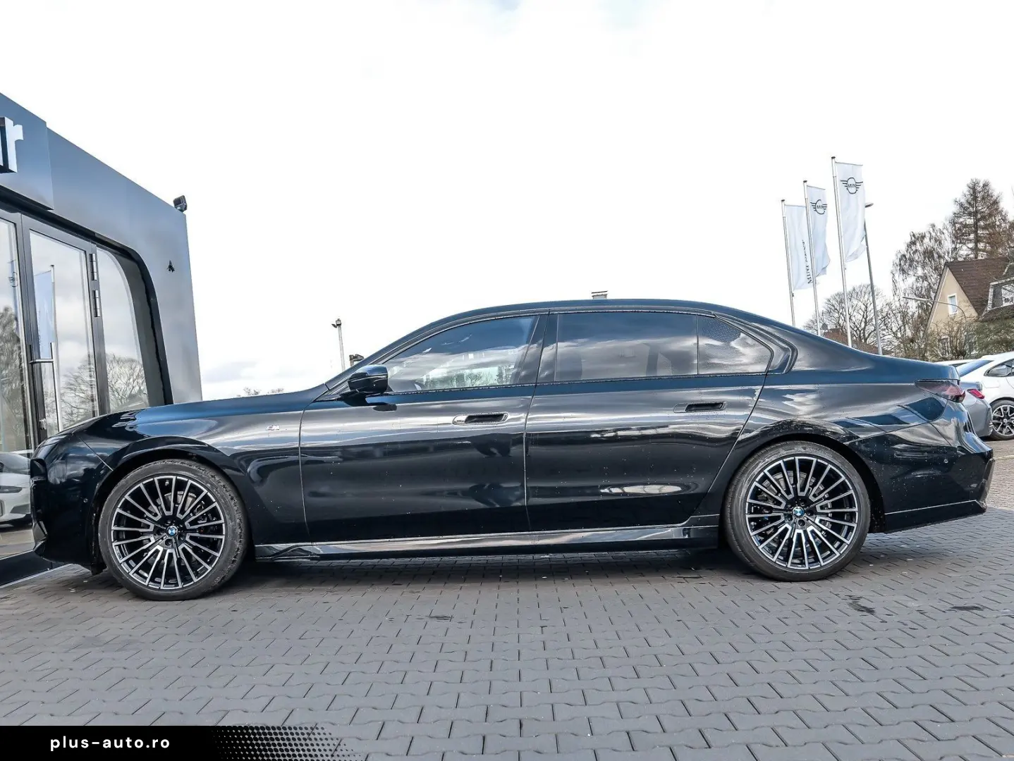 BMW 740d xDrive M Sport HUD PANO ACC 360 KAM RFK TV