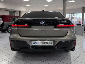 BMW 740 d INDIVIDUAL TWO-TONE TV A-Türen KRISTALL