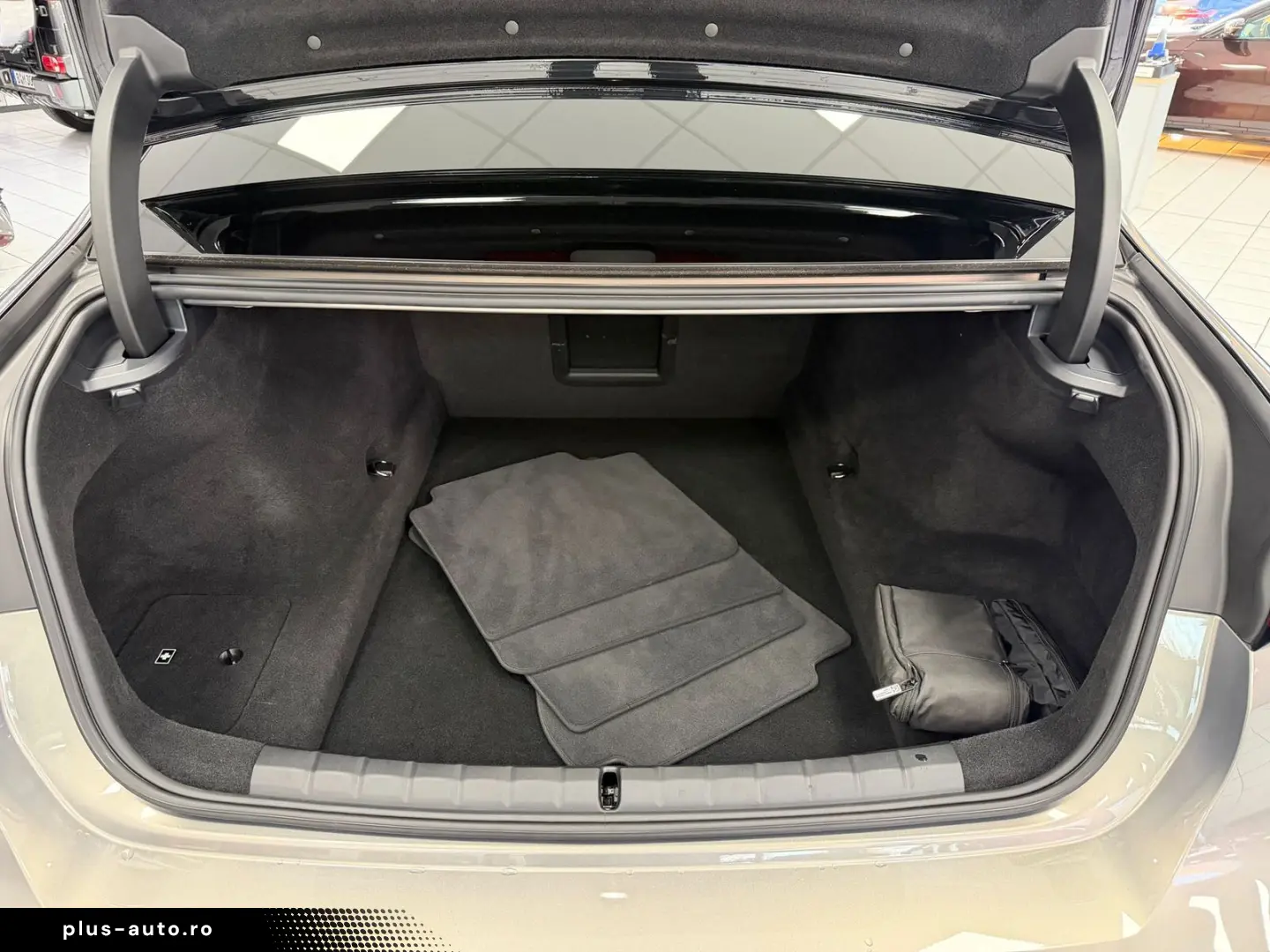 BMW 740 d INDIVIDUAL TWO-TONE TV A-Türen KRISTALL