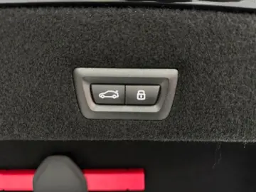 BMW 740 d INDIVIDUAL TWO-TONE TV A-Türen KRISTALL