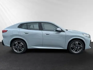 BMW iX2 eDrive20 M Sport