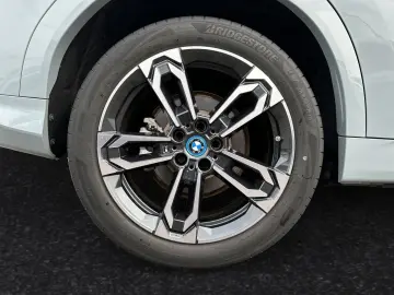 BMW iX2 eDrive20 M Sport