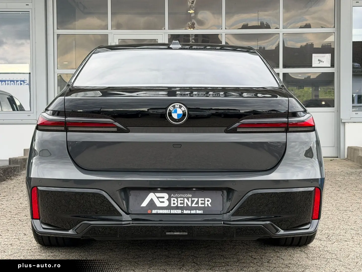 BMW 740 d xDrive M Sport CINEMA-TV SKY LOUNGE ICONIC