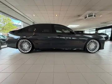 BMW 740 d xDrive M Sport CINEMA-TV SKY LOUNGE ICONIC