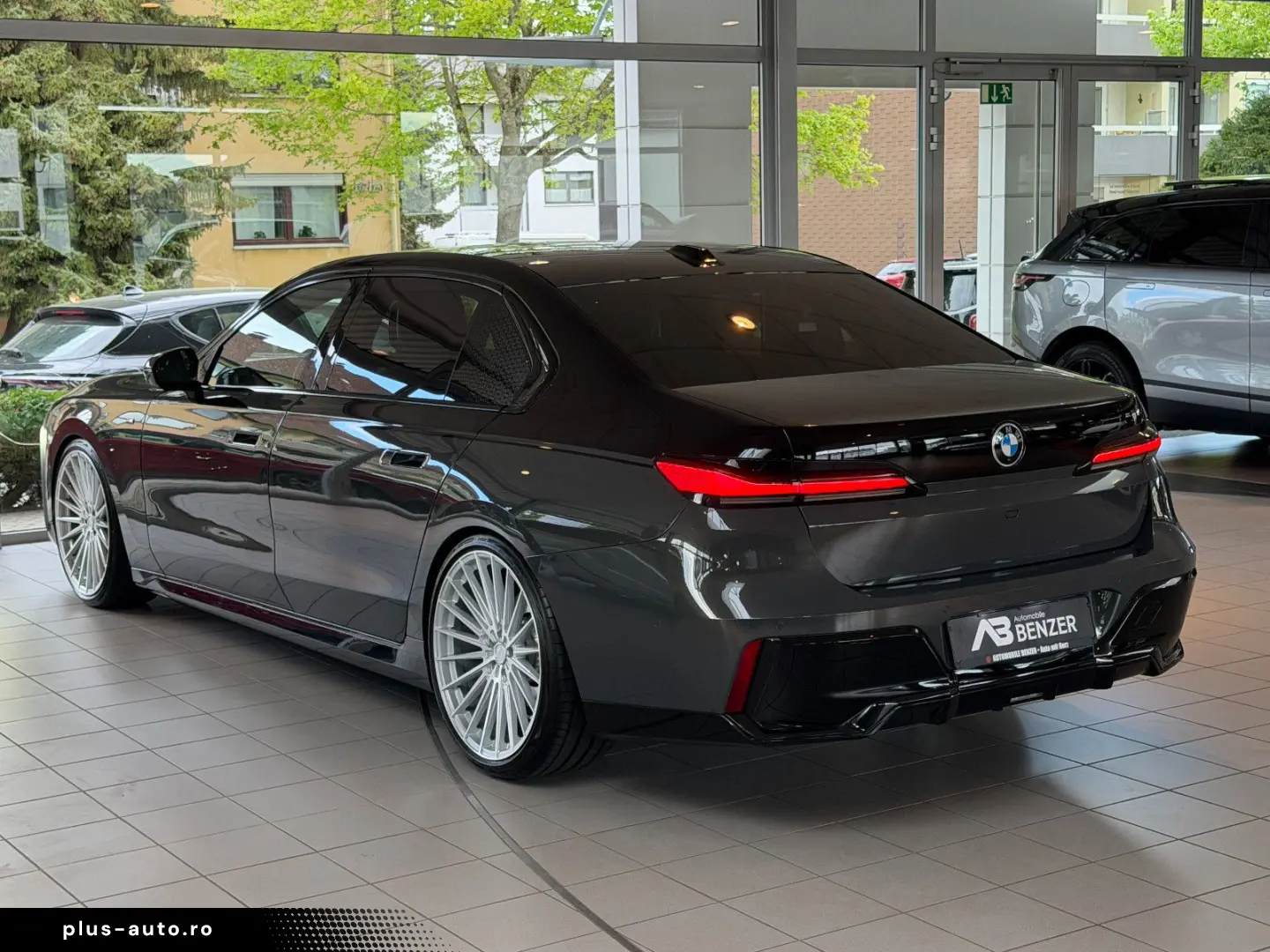 BMW 740 d xDrive M Sport CINEMA-TV SKY LOUNGE ICONIC