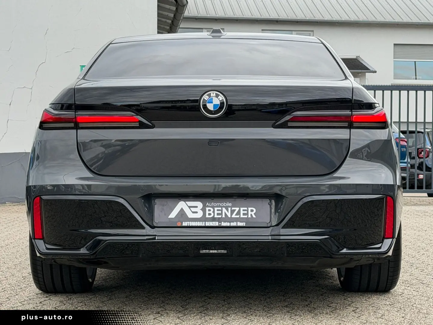 BMW 740 d xDrive M Sport CINEMA-TV SKY LOUNGE ICONIC