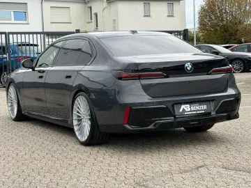 BMW 740 d xDrive M Sport CINEMA-TV SKY LOUNGE ICONIC