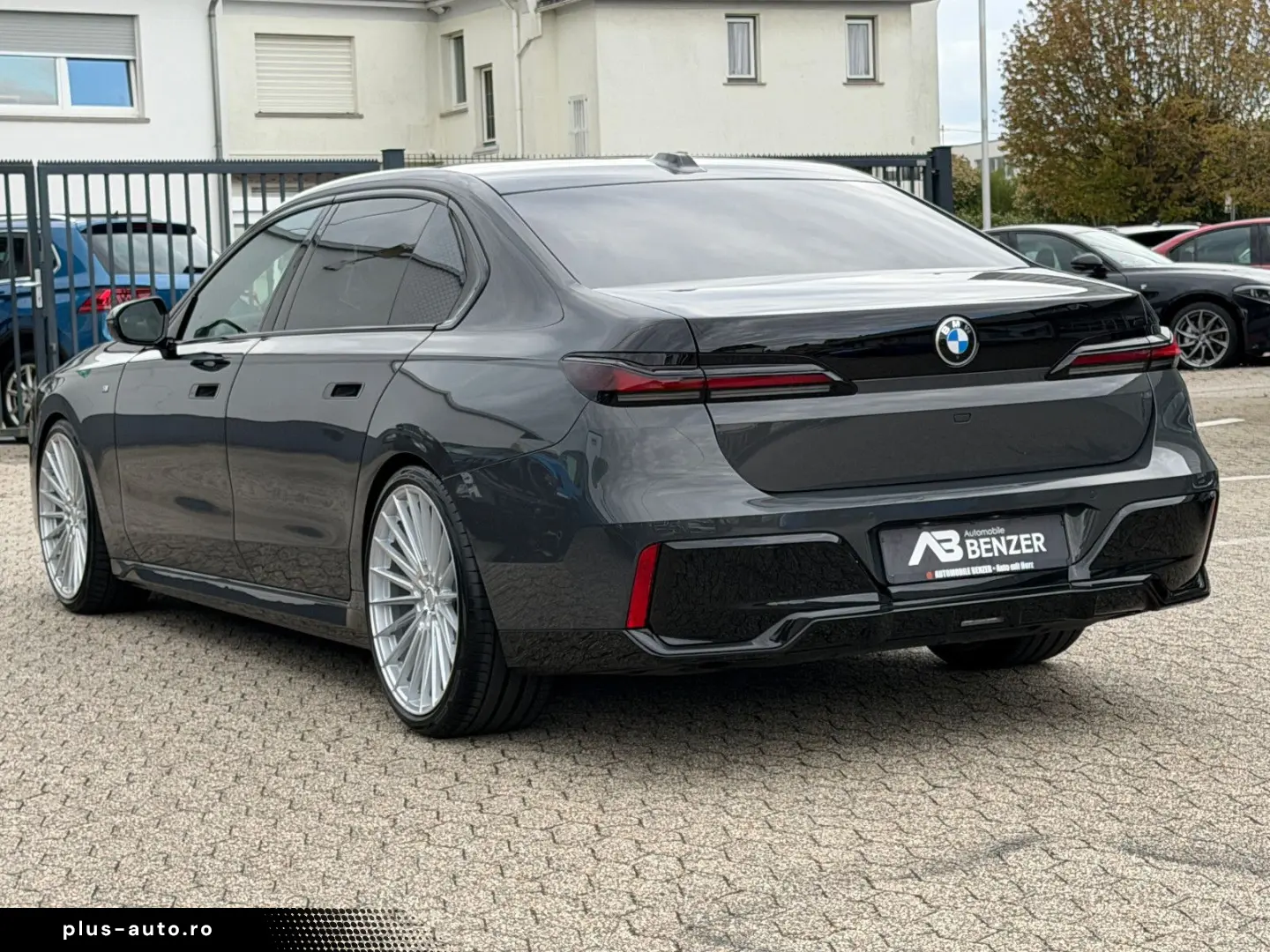 BMW 740 d xDrive M Sport CINEMA-TV SKY LOUNGE ICONIC