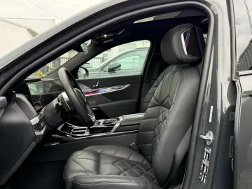 BMW 740 d xDrive M Sport CINEMA-TV SKY LOUNGE ICONIC