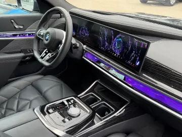 BMW 740 d xDrive M Sport CINEMA-TV SKY LOUNGE ICONIC