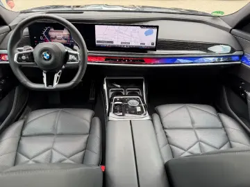 BMW 740 d xDrive M Sport CINEMA-TV SKY LOUNGE ICONIC