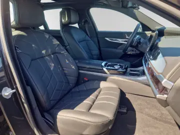 BMW 750e xDrive TV-Fond-Entertainment SkyLounge Auto