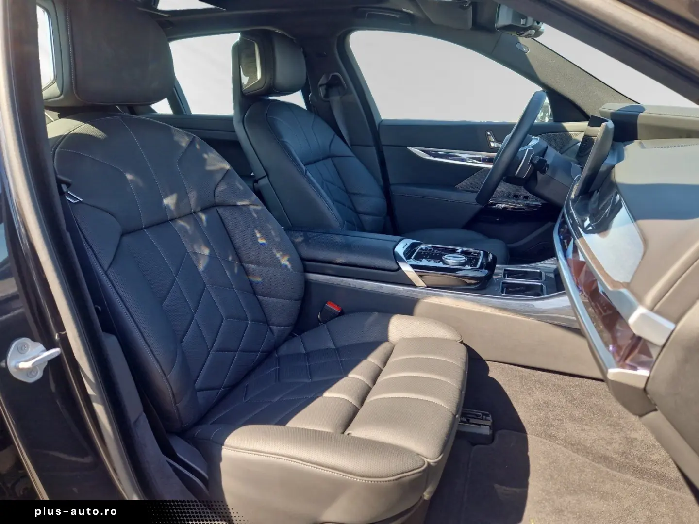 BMW 750e xDrive TV-Fond-Entertainment SkyLounge Auto