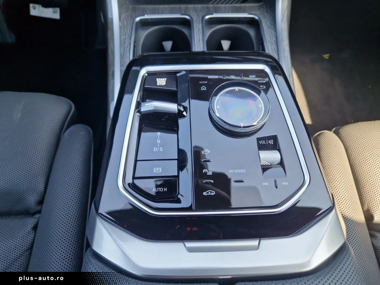 BMW 750e xDrive TV-Fond-Entertainment SkyLounge Auto