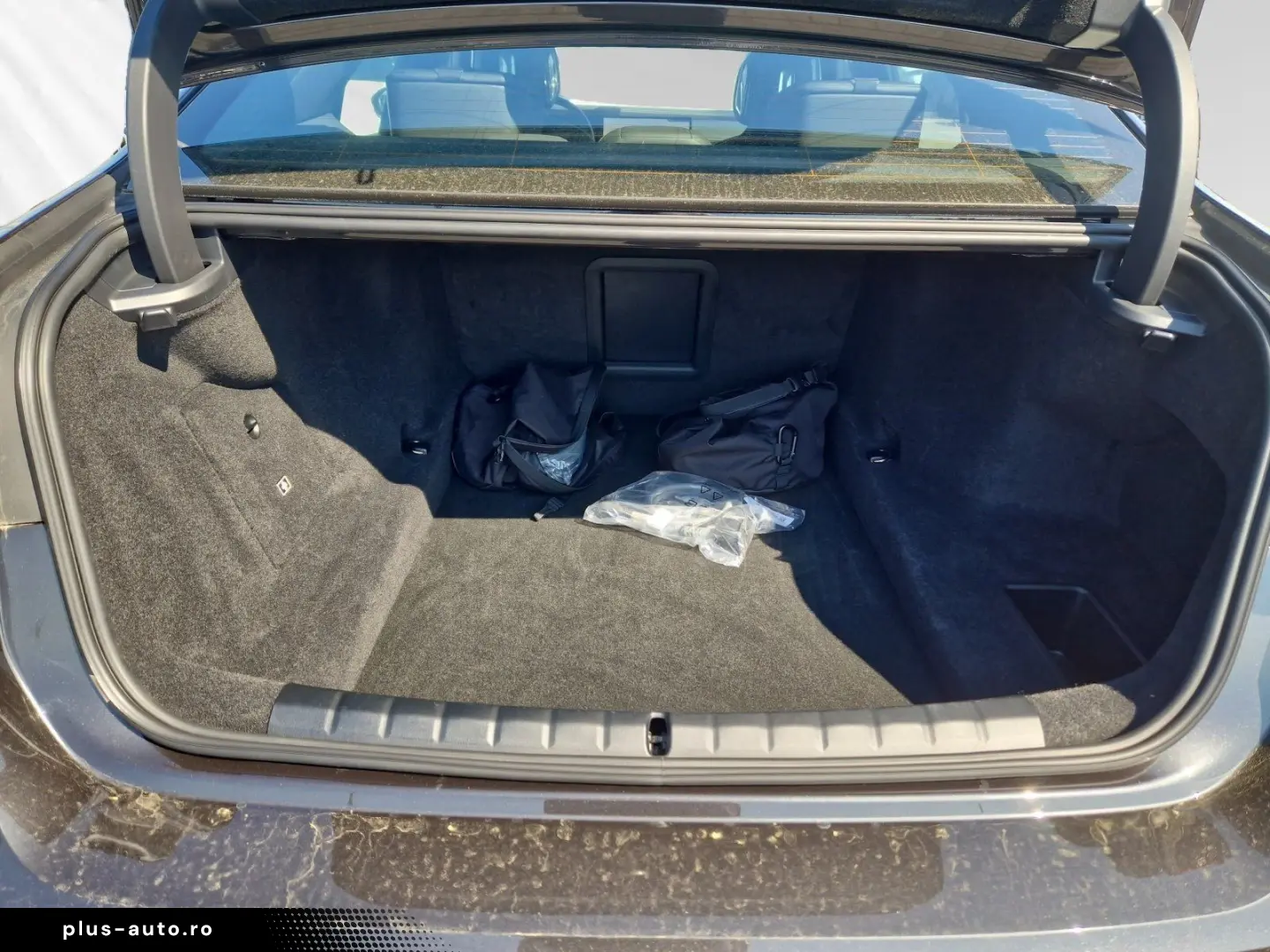 BMW 750e xDrive TV-Fond-Entertainment SkyLounge Auto
