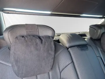 BMW 750e xDrive TV-Fond-Entertainment SkyLounge Auto