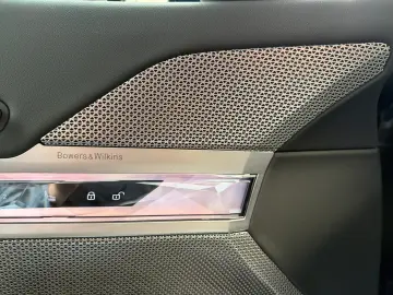 BMW 740d xDrive TV-Fond-Entertainment Autobahnass.