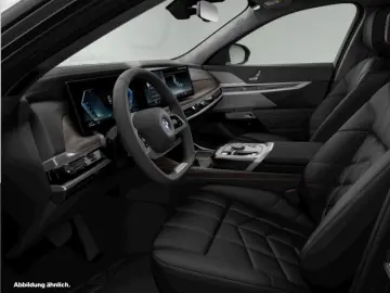 BMW 750e xDrive TV-Fond-Entertainment SkyLounge