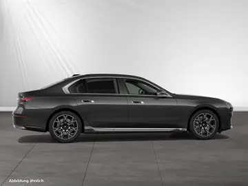BMW 750e xDrive TV-Fond-Entertainment SkyLounge