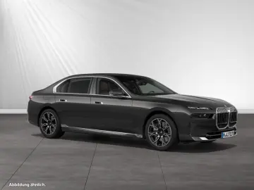 BMW 750e xDrive TV-Fond-Entertainment SkyLounge